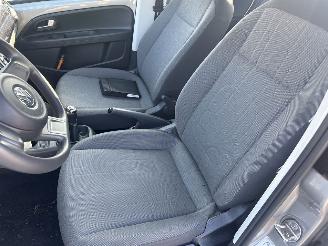Volkswagen Up! 1.0 BLEUMOTION 111000 KM NAP BOUWJAAR 2016 SCHERP! 4850 EURO picture 10