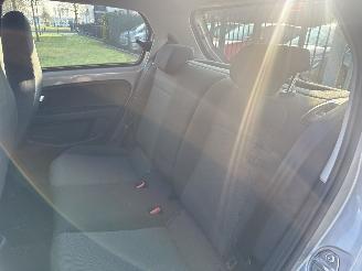 Volkswagen Up! 1.0 BLEUMOTION 111000 KM NAP BOUWJAAR 2016 SCHERP! 4850 EURO picture 12