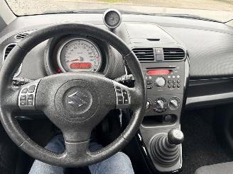 Suzuki Splash 1.0 VVT COMFORT EASS LICHTE SCHADE! BOUWJAAR 2015 3200 EURO picture 11