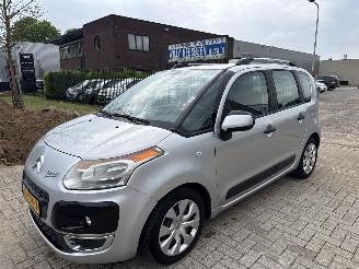 Unfallwagen Citroën C3 picasso 1.4 VTi AURA LICHTE SCHADE! 95056 KM NAP BOUWJAAR 2010 2200 EURO 2010/2