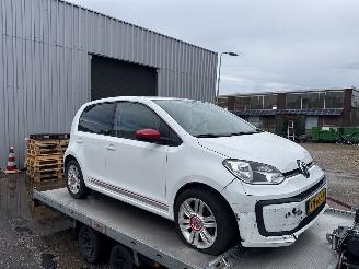 Vaurioauto  passenger cars Volkswagen Up! BEATS MOOIE UITVOERING BOUWJAAR 2019 WOK 4600 EURO VAST 2019/2