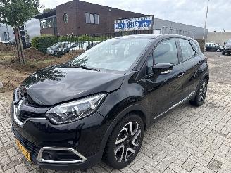 krockskadad bil auto Renault Captur 1.2 AUTOMAAT DYNAMIQUE 94252 KM BOUWJAAR 2014  6700 EURO 2014/7