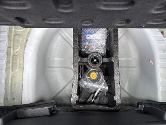 Opel Corsa-E 1.4 EDITION RIJDBAAR BOUWJAAR 2016 78144 KM  4999 EURO picture 12