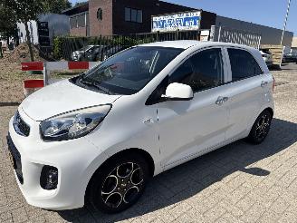 Coche accidentado Kia Picanto 1.0 FIRST EDITION HAGELSCHADE! BOUWJAAR 2015 112740 KM 4275 EURO 2015/6