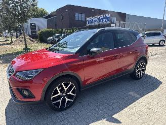 damaged passenger cars Seat Arona 1.0 FR TSi INTENS LICHTE SCHADE! BOUWJAAR 2019  10950 EURO VAST 2019/1