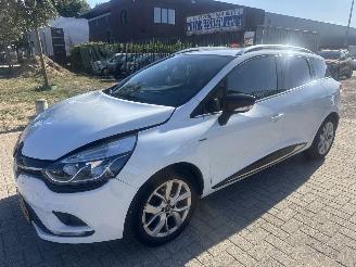 škoda osobní automobily Renault Clio 0.9 LIMITED RIJDBARE SCHADE! 116187 KM NAP BOUWJAAR 2020 5100 2020/2