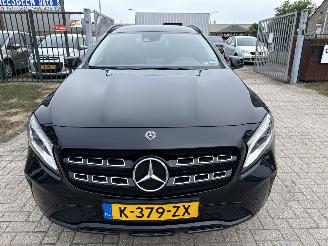 Mercedes GLA 180 122 PK RIJDBARE ACHTERSCHADE! 2019 70133 KM 10999 VAST! picture 6