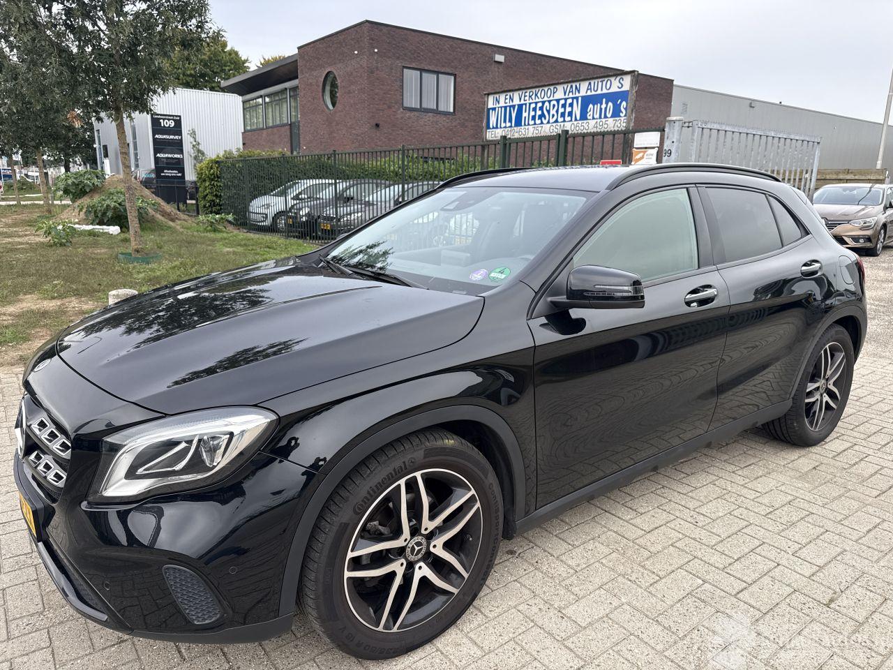 Mercedes GLA 180 122 PK RIJDBARE ACHTERSCHADE! 2019 70133 KM 10999 VAST!