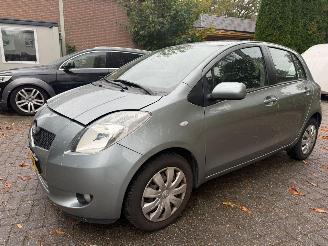 Coche accidentado Toyota Yaris 1.3 VVTI-SOL  5DRS AIRCO 2009/3