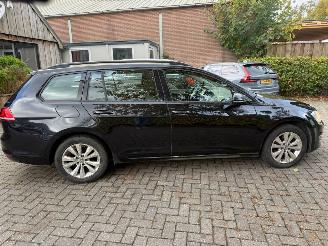 Volkswagen Golf 1.6 TDI picture 3