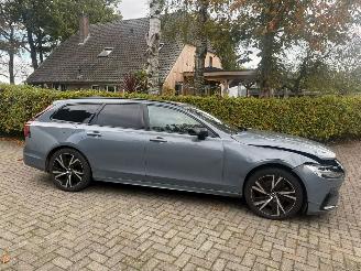 Volvo V-90 2.0 T6 AWD PLUGIN PANO HARMAN/KARDON picture 10