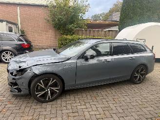 Volvo V-90 2.0 T6 AWD PLUGIN PANO HARMAN/KARDON picture 7