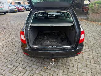 Skoda Superb 1.6 TDI NAVI CRUISE STOELVERWARMING PDC TREKHAAK picture 13