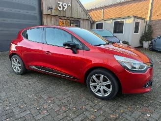 Renault Clio 0.9 TCE AIRCO NAVI NL AUTO picture 2