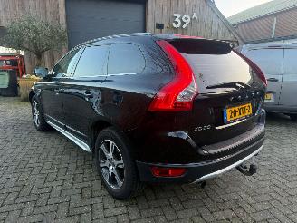 Schadeauto Volvo Xc-60 2.0 T5 LEER PANO AUT NL AUTO 2012/8