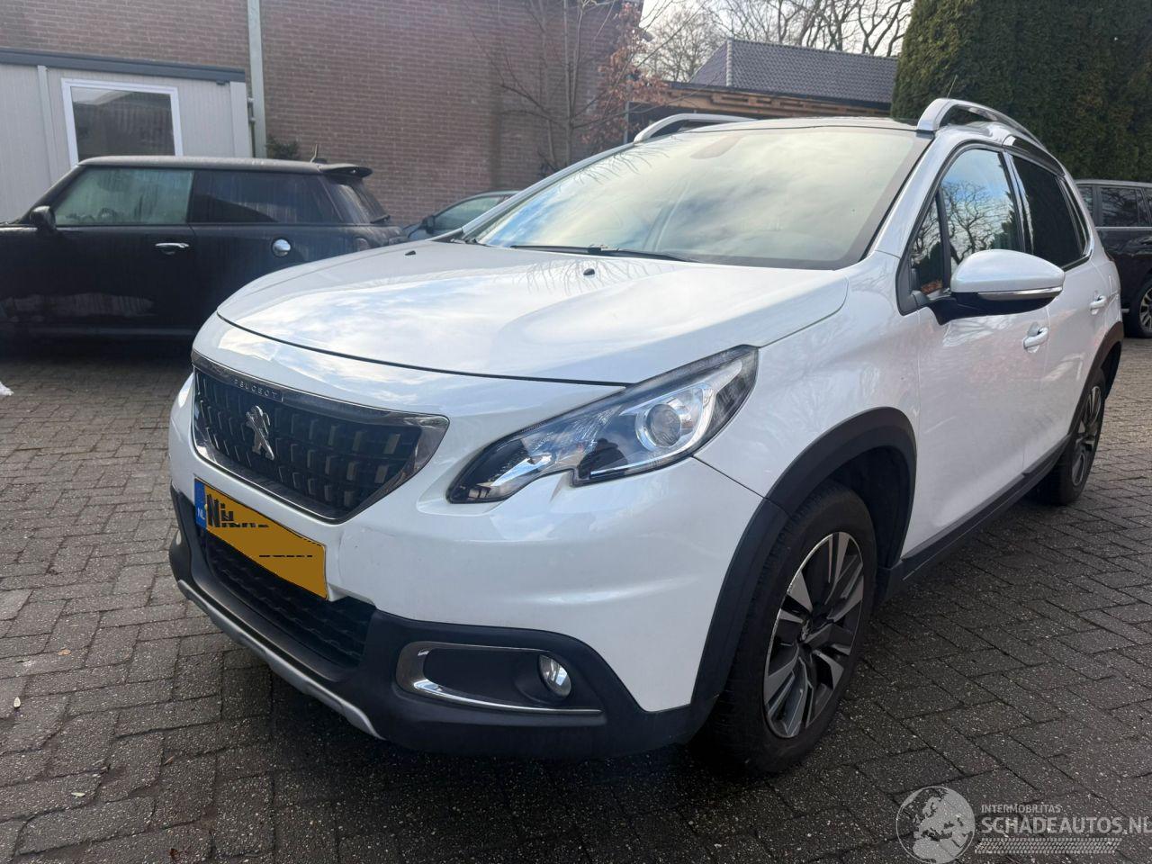 Peugeot 2008 1.2 puretech Allure AUT! navi pano camera
