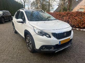 Peugeot 2008 1.2 puretech Allure AUT! navi pano camera picture 11