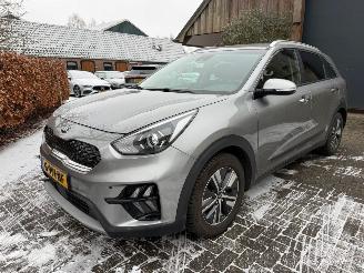 Unfallwagen Kia Niro 1.6 GDI HYBRID DYNAMICLINE NL AUTO CAMERA 2019/9