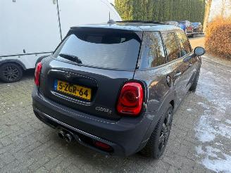 Mini Cooper S 2.0 CHILI AUT! NL PANO LEER HEADUP picture 4