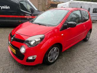 Schadeauto Renault Twingo 1.2 AIRCO CRUISE CENTRAAL 2012/9