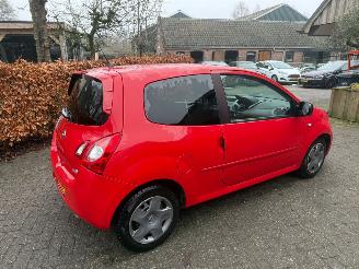 Renault Twingo 1.2 AIRCO CRUISE CENTRAAL picture 9