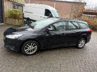 Ford Focus 1.5 TDCI NO DAMGEDS!!  NAVI AIRCO PDC picture 4