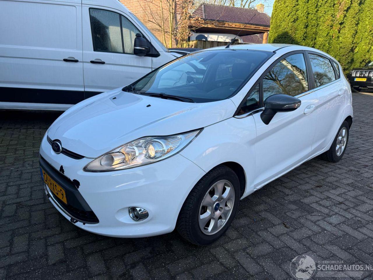 Ford Fiesta 1.6 TDCI TITANIUM AIRCO 5DRS
