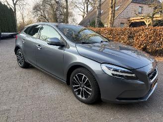 Schadeauto Volvo V-40 1.5 T2 POLAR + AUT NL AUTO 2019/1