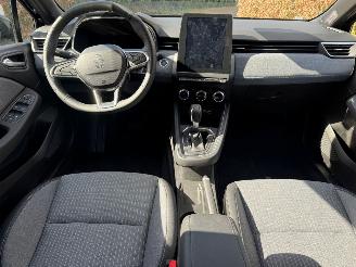 Renault Clio E-TECH HYBRID NL AUTO NIEUWE AUTO picture 2