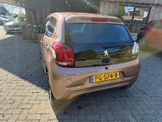 Peugeot 108 1.0 E-VTI 5DRS AIRCO picture 11
