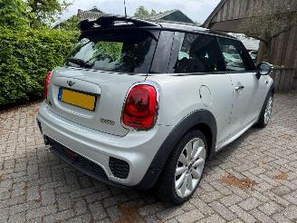 Schadeauto Mini Cooper 1.5 JWC PAKKET NL NAVI AIRCO LUXE UITVOERING 2016/6