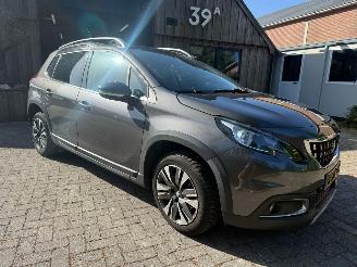 Peugeot 2008 1.2 AUTOMAAT PANO 39000!! NAVI CAMERA picture 2