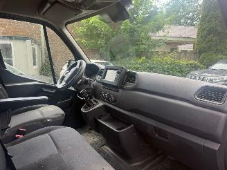 Renault Master T35 2.3DCI 150 L2H2 AIRCO NAVI NAP picture 12