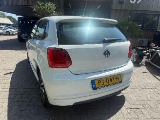 Volkswagen Polo 1.0 5DRS AIRCO NAVI CRUISE picture 5