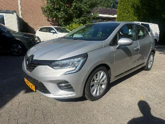 Voiture accidenté Renault Clio 1.0 TCE BI-FUEL ZEN 2020/8