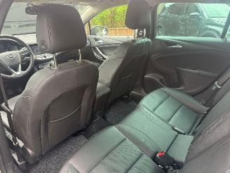 Opel Astra SPORTS ELEGANCE 1.2 LUXE UITVOERING LEDER NAVI KEYLES STOELVERWARMING picture 13