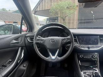 Opel Astra SPORTS ELEGANCE 1.2 LUXE UITVOERING LEDER NAVI KEYLES STOELVERWARMING picture 15