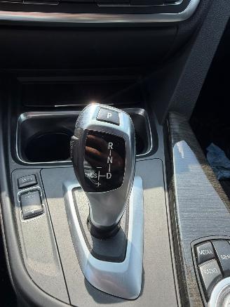 BMW 3-serie 320 I AUT HIGH EXECUTIVE SPORT picture 22