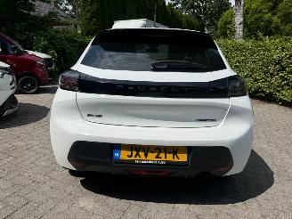 Peugeot 208 1.2 HYBRID 110 E STYLE picture 10
