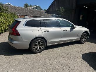 Volvo V-60 2.0 B3 CORE NL AUTO KM NAP picture 3