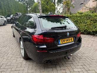 BMW 5-serie 520I M  AUT PANO LEDER NAP picture 3