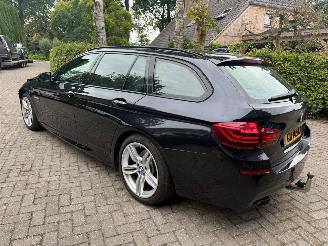 Schadeauto BMW 5-serie 520I M  AUT PANO LEDER NAP 2015/6