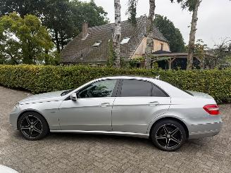 krockskadad bil auto Mercedes E-klasse 200 CDI AUTOMAAT SUPER NETTE AUTO 2010/6