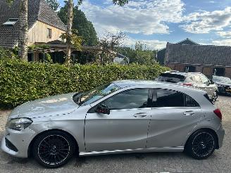 Mercedes A-klasse 200CDI AMG AUT! AIRCO/NAVI/STOELVERWARMING picture 9