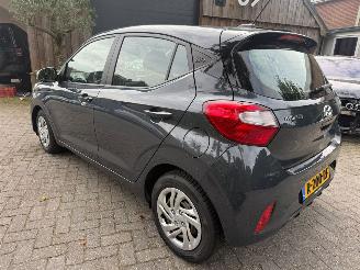 Coche accidentado Hyundai I-10 1.0 NAP AIRCO SCHERM CRUISE 2022/10