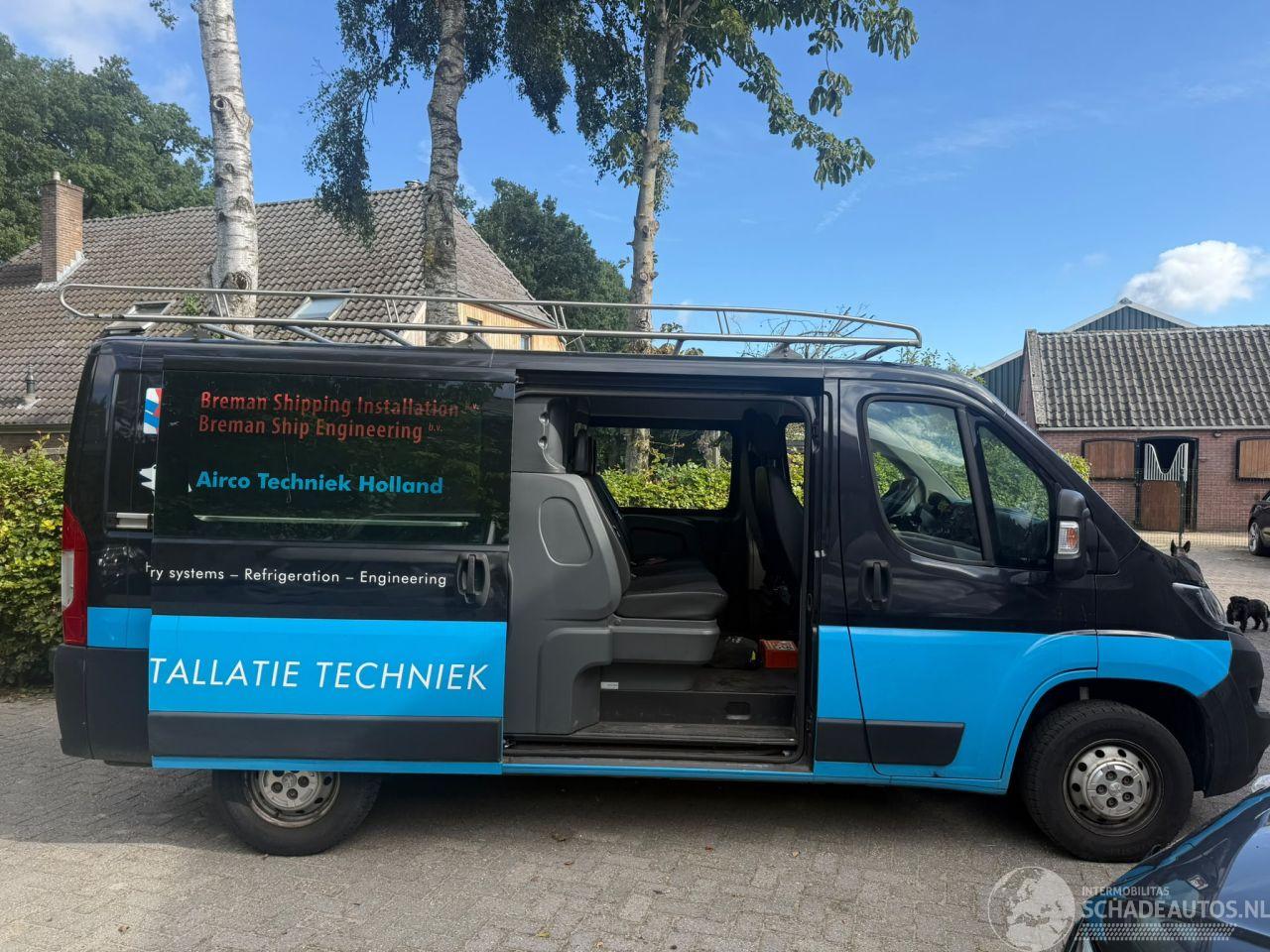 Peugeot Boxer 330 2.2 L2H1 DC AIRCO NAVI