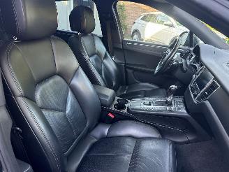 Porsche Macan 2.0 PANO LEDER GEEN SCHADE! picture 21