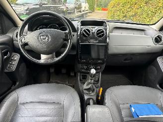 Dacia Duster 1.2 4X2 LEER TREKHAAK PDC picture 2