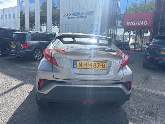 rozbiórka samochody osobowe Toyota C-HR C-HR (X1,X5), SUV, 2016 1.8 16V Hybrid 2017/2
