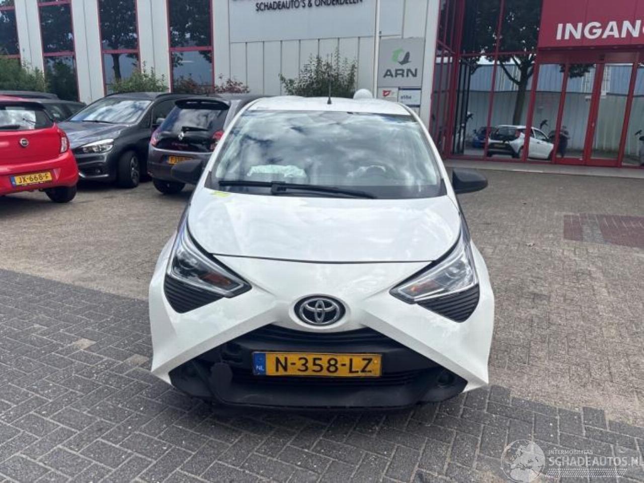 Toyota Aygo Aygo (B40), Hatchback, 2014 1.0 12V VVT-i